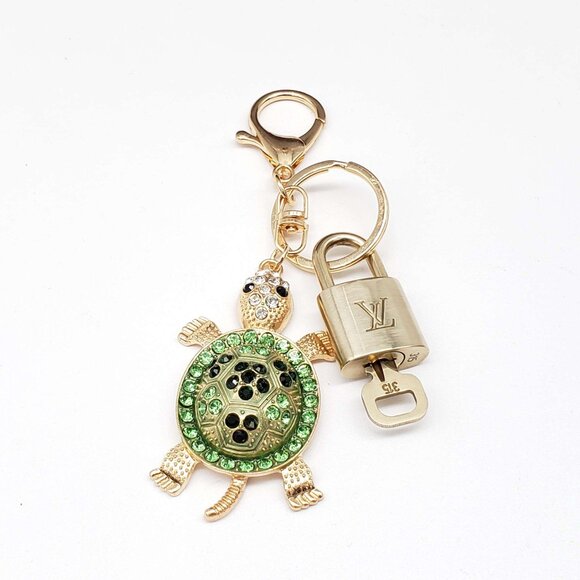 Authentic Louis Vuitton Lock & Key with unbranded Bagcharm, Keycharm, Keychain - Picture 4 of 8
